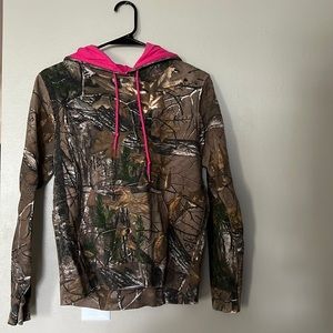 Realtree NWOT sweatshirt